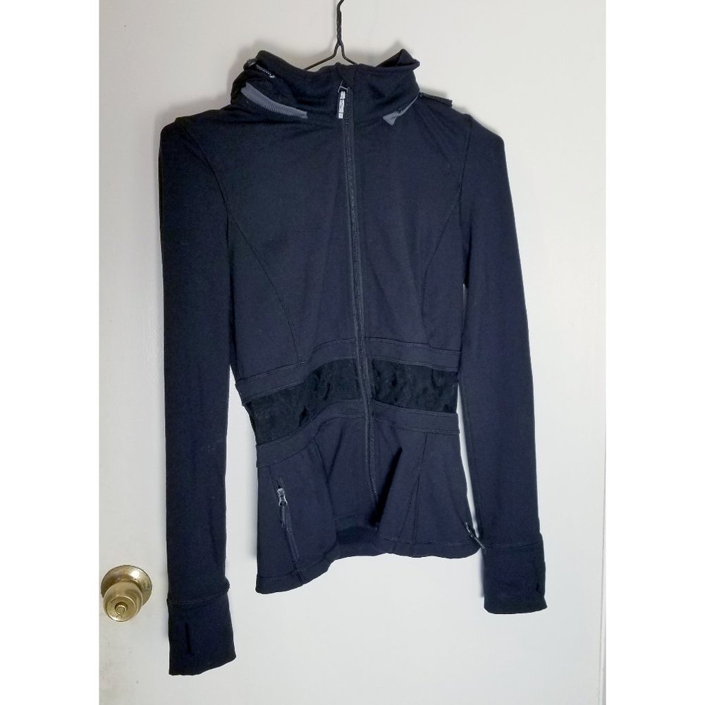 Titika athletic jacket - size 2